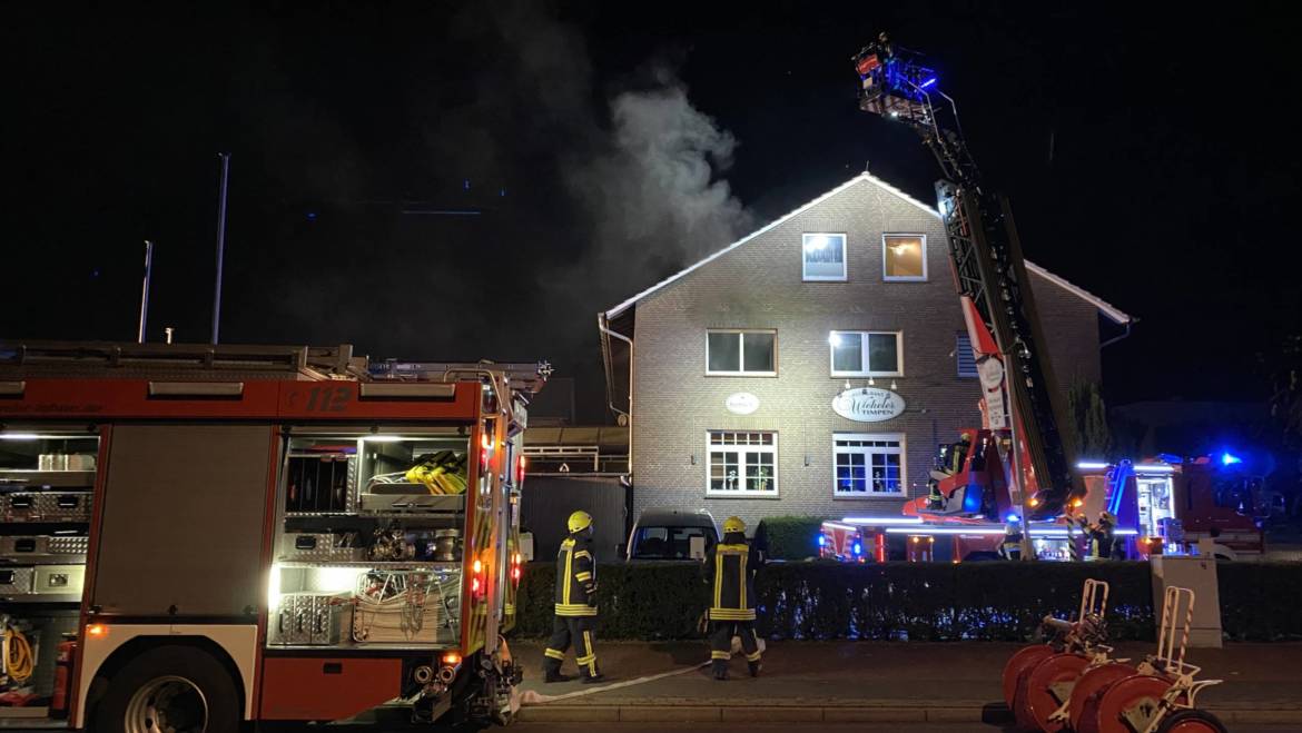 Nächtlicher Wohnungsbrand