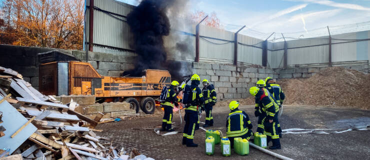 Brand auf Recyclinghof